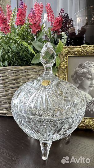 Хрустальная бонбоньерка
