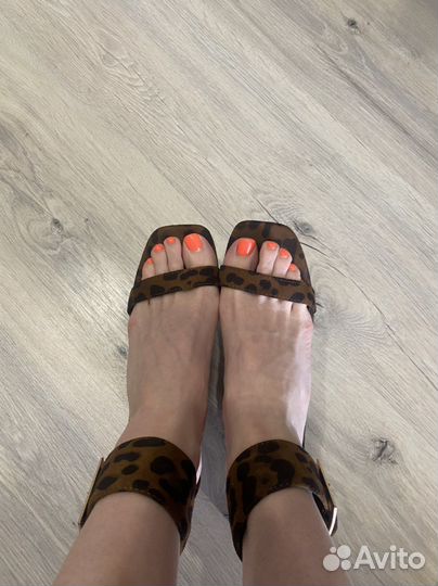 Босоножки женские 36 размер