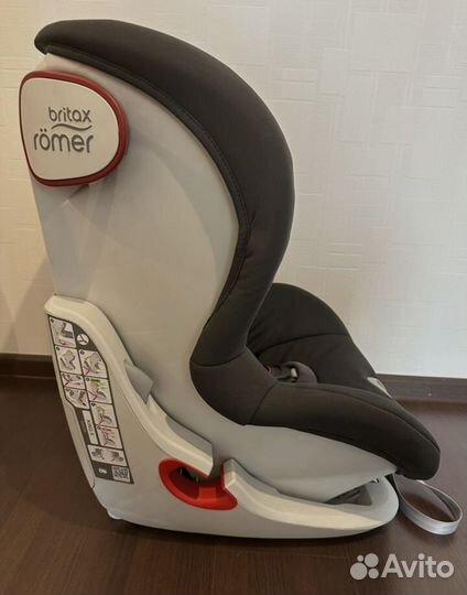 Кресло десткое Britax romer trifix