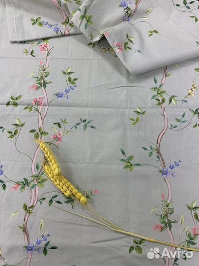 Набор столовых приборов +скатерть Zara