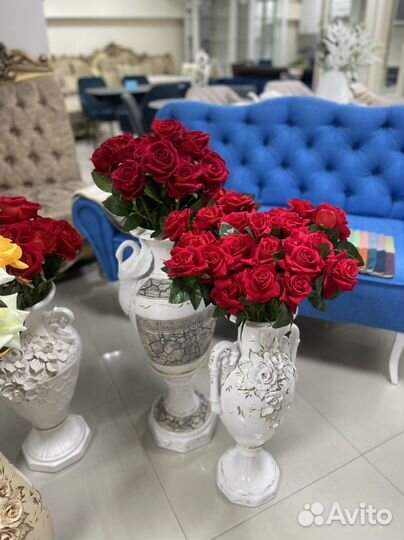 Ваза для цветов керамика и цветы