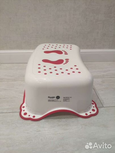Подставка для детей в ванную