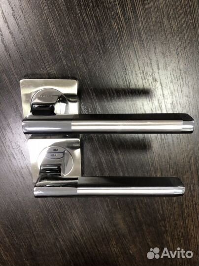 Дверная ручка фурнитура