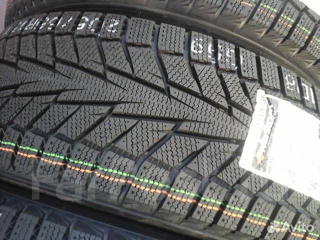 Hankook Winter I'Cept iZ 2 W616 215/55 R17 98T