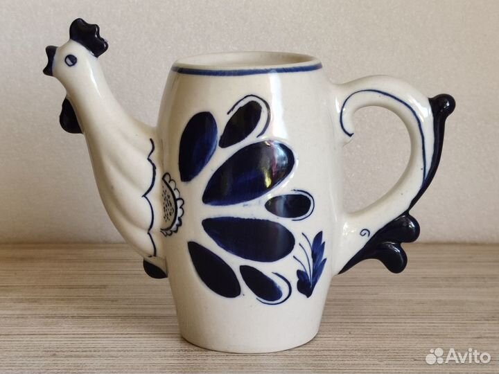 Чайник интерьерный. Петух. Фарфор. Гжель