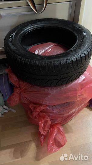 Bridgestone Ice Cruiser 7000 205/60 R16 92T