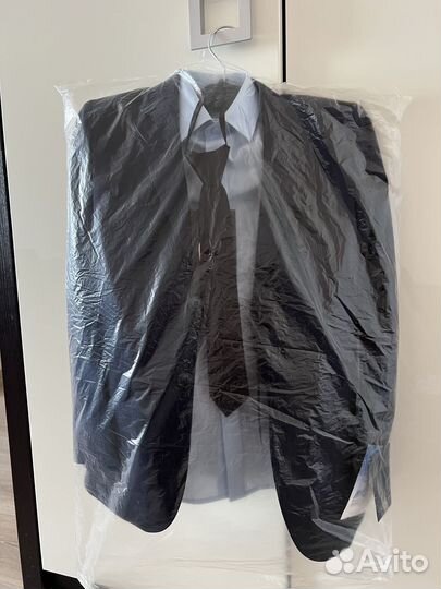 Костюм для мальчика новый школьный