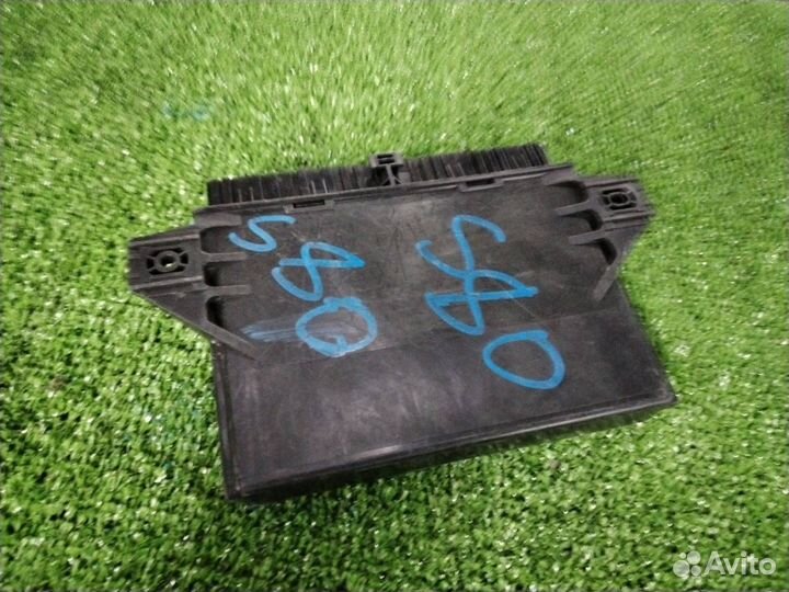 Блок управления бесключевого доступа Volvo S80