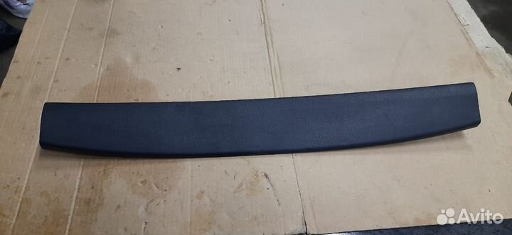 Обшивка крышки багажника Toyota C-HR