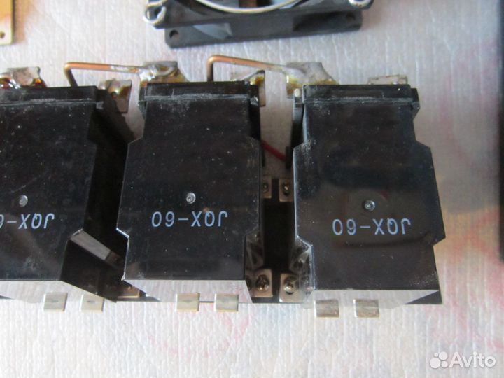 Бытовой стабилизатор Ресанта спн-5500 в разбор