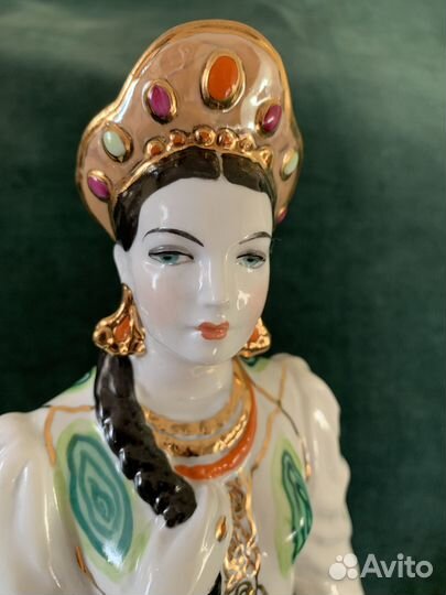 Фарфоровая Статуэтка времен СССР Дулево1958г