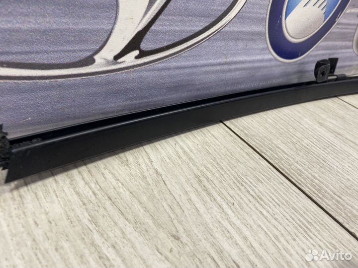 Направляющая стекла Kia RIO 2 Прав