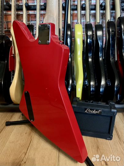 Электрогитара Explorer + Портативный Комбик