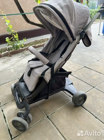 Прогулочная коляска nuna