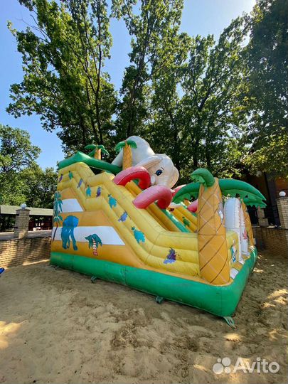 Надувной батут с горкой