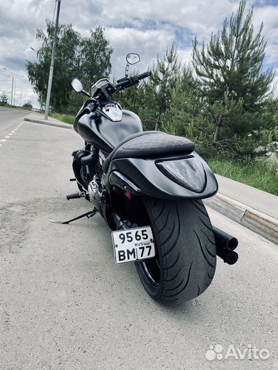 Suzuki Boulevard m109r VZR1800