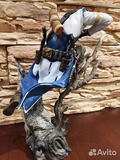 Assassins creed фигурка