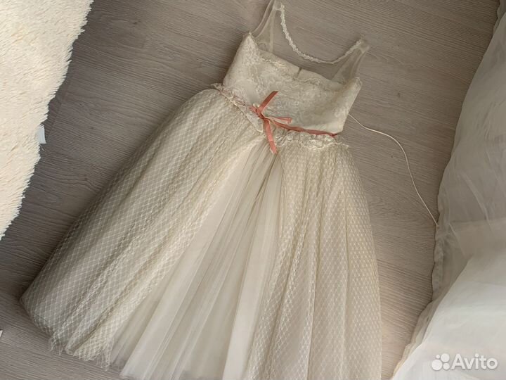 Платье нарядное