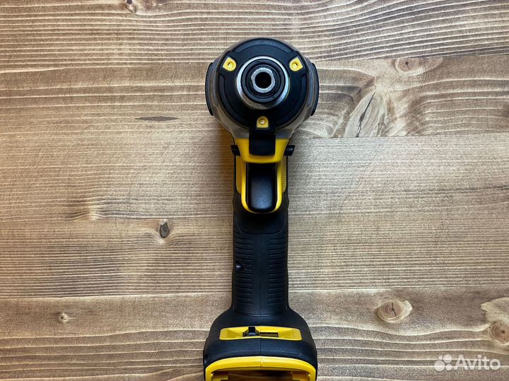 Dewalt DCF887 импульсный винтоверт