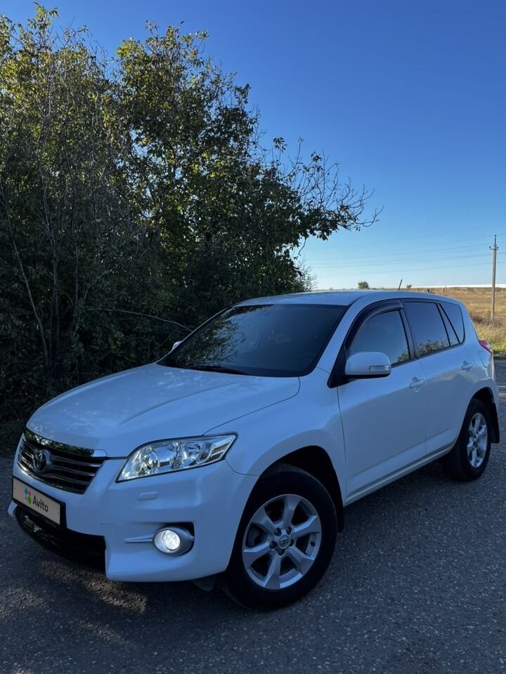 Toyota RAV4: фото владельца