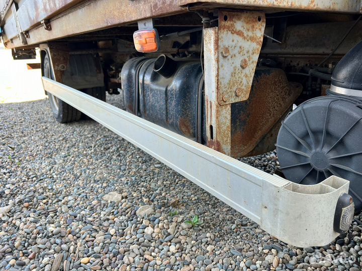 Отбойник боковой на Грузовик