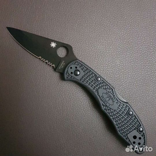 Складной нож Spyderco Delica