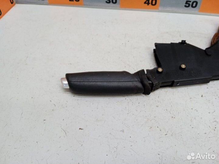 Рычаг стояночного тормоза Audi A4 B6 2.0 2004