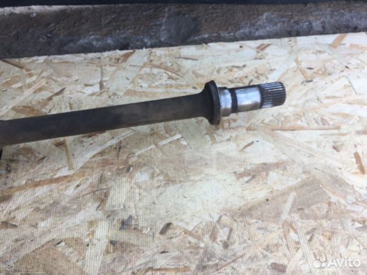 Привод передний правый Skoda Octavia лифтбэк 1.4