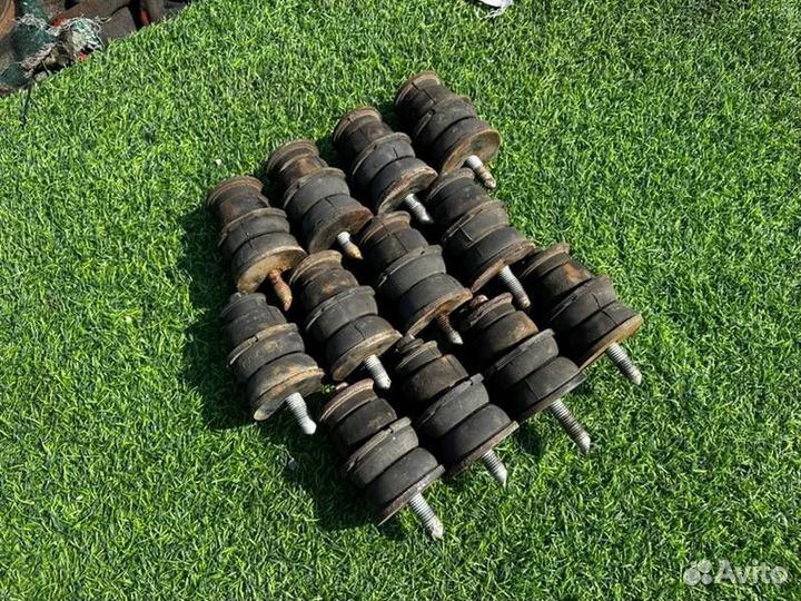 Подушка двигателя Hummer H3 H3 L52 2006