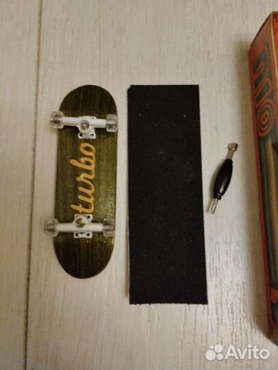 Фингерборд деревянный с подшипниками