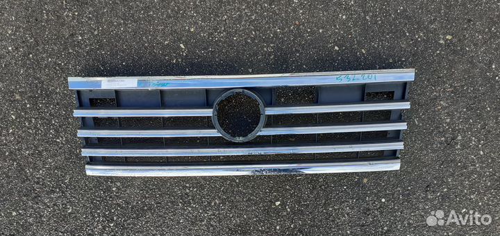 Решетка радиатора volkswagen touareg 2018г