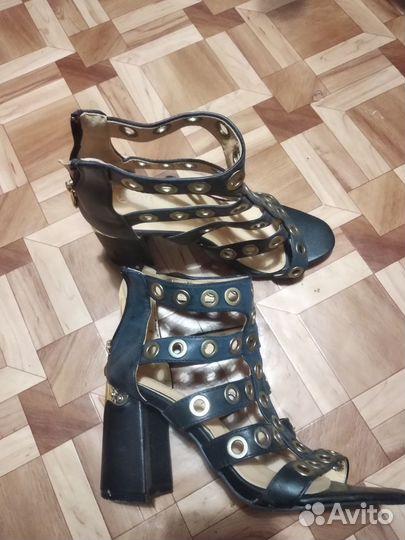 Туфли женские