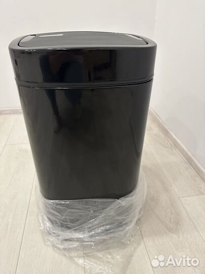 Сенсорное мусорное ведро