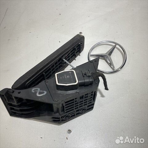 Педаль газа Мерседес 204 212 207