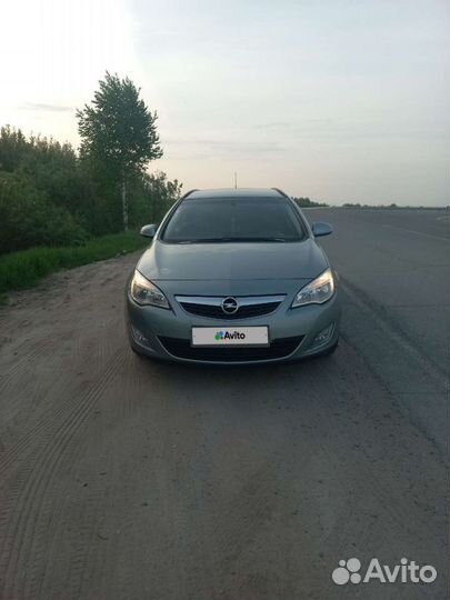 Opel Astra 1.6 МТ, 2012, 111 000 км