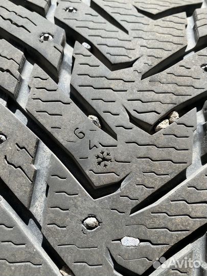 Nokian Tyres Hakkapeliitta 8 SUV 275/40 R21