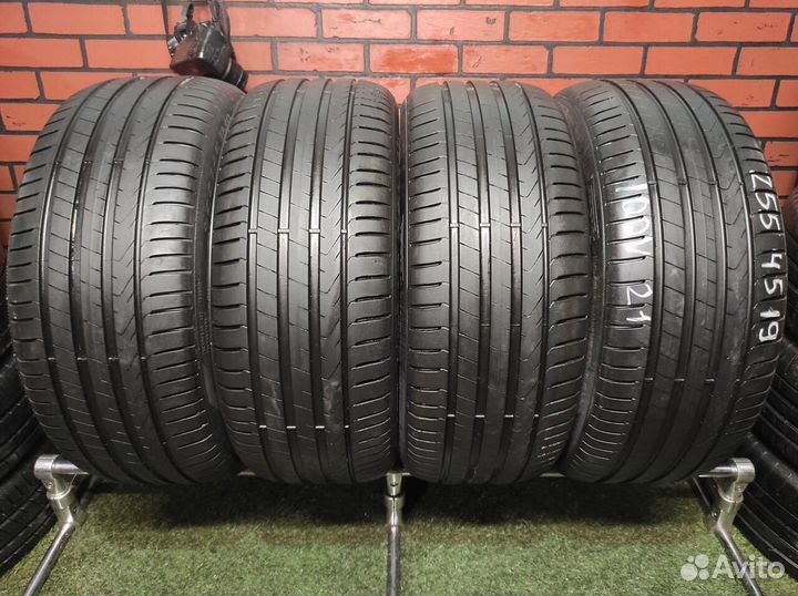 Pirelli Scorpion 255/45 R19 100V