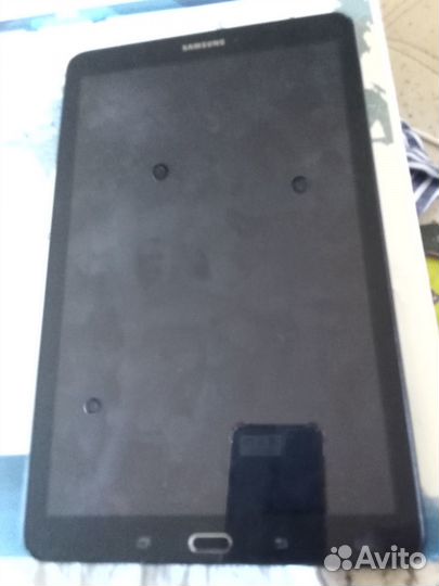 Продам рабочий планшет Samsung galaxy tab E
