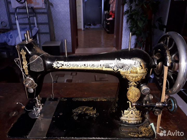 Швейная машинка singer