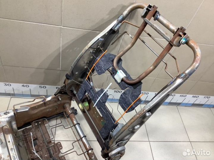 Сиденье переднее правое Nissan Patrol Y62 2015