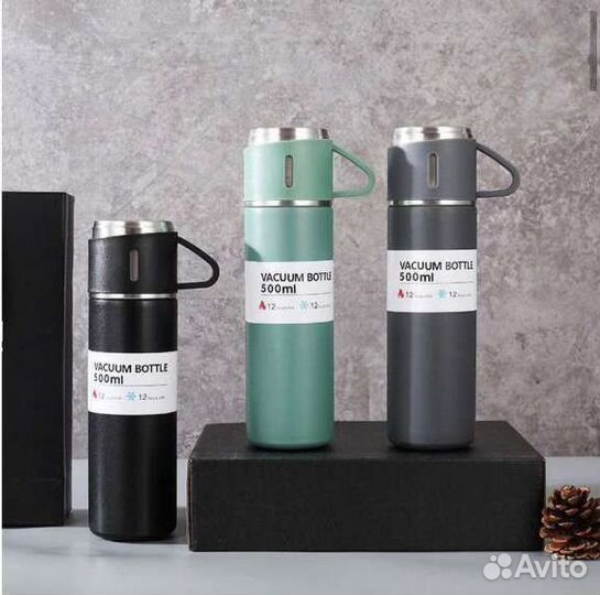 Термос и кружки в подарочной коробке