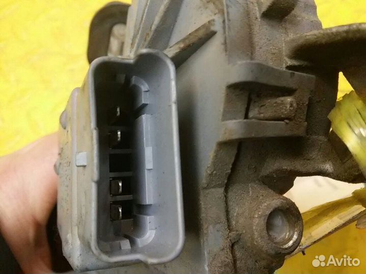 Моторчик стеклоочистителя передний Fluence