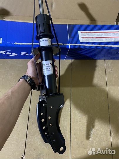 Амортизатор VW Touareg, перед правый. Sachs