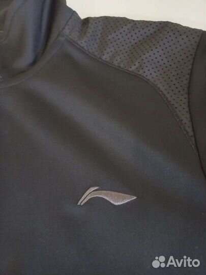 Костюм спортивный