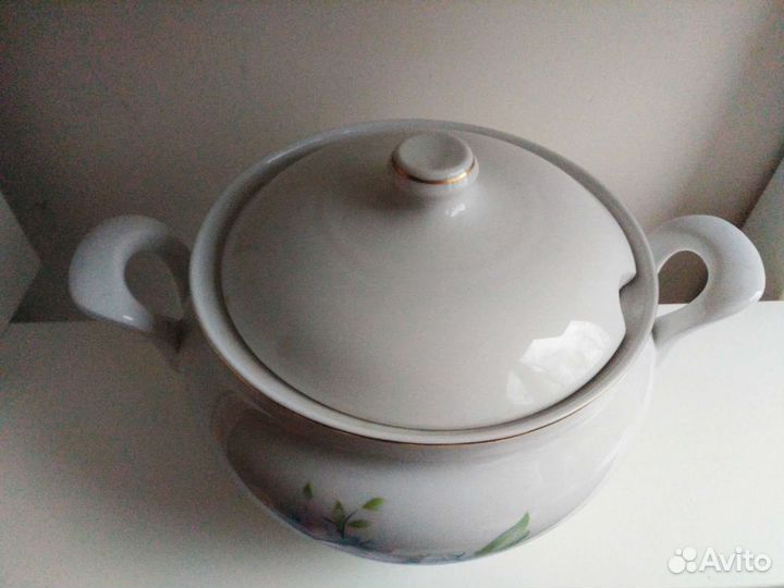 Супница и заварочный чайник