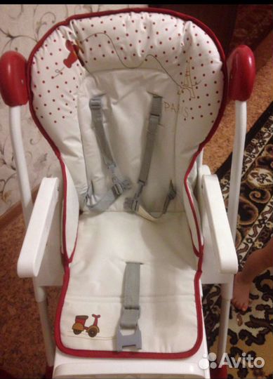 Стульчик со столиком для кормления