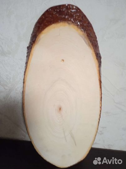 Картина на дереве из камней