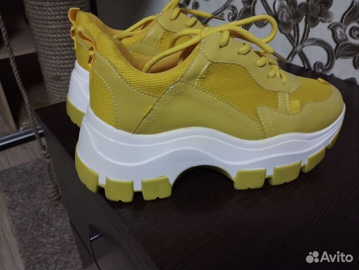 Красовки на платформе 38р