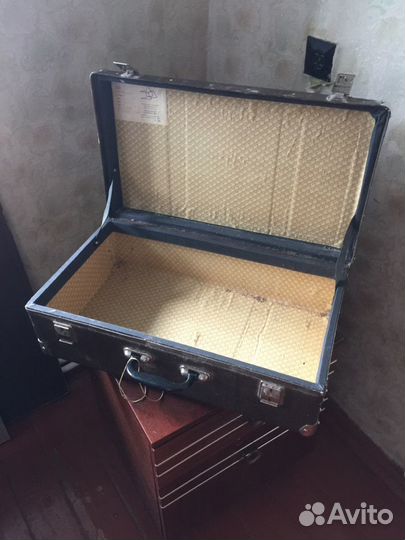 Чемодан антиквариат