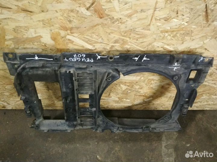 Рамка радиатора, Peugeot 607